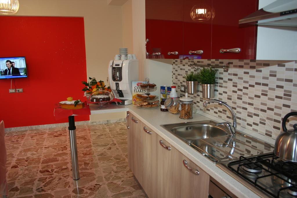 Gallery B&B Милаццо Экстерьер фото